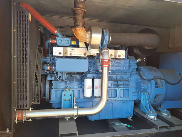 江阳燃油消耗率与进气温度的具体关系是什么？