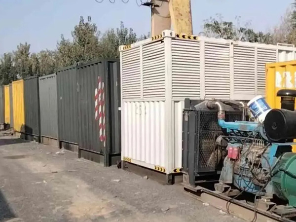 江阳200KW柴油发电机机组每小时油耗是多少？